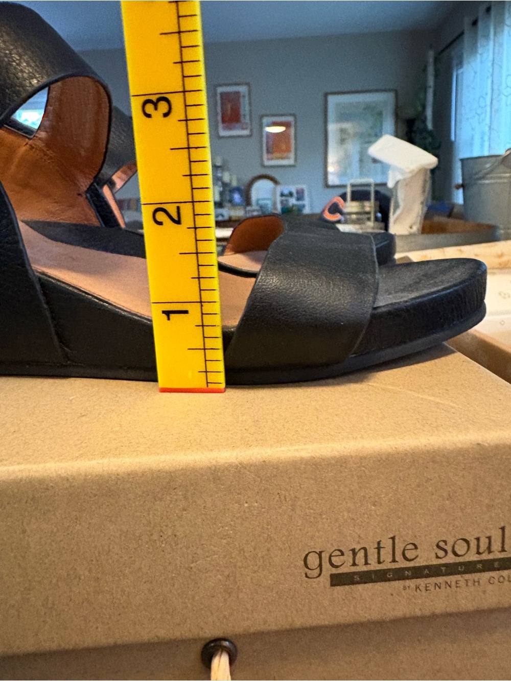 Gentle Sole By Kenneth Cole Women's Black Wedge Sandals, Size 7 (Original Box!) - Picture 9 of 9